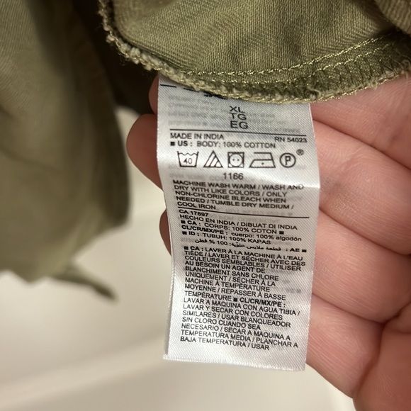 NWT XL Olive Green Old Navy Button-Up Tank Top💚 - Picture 6 of 7